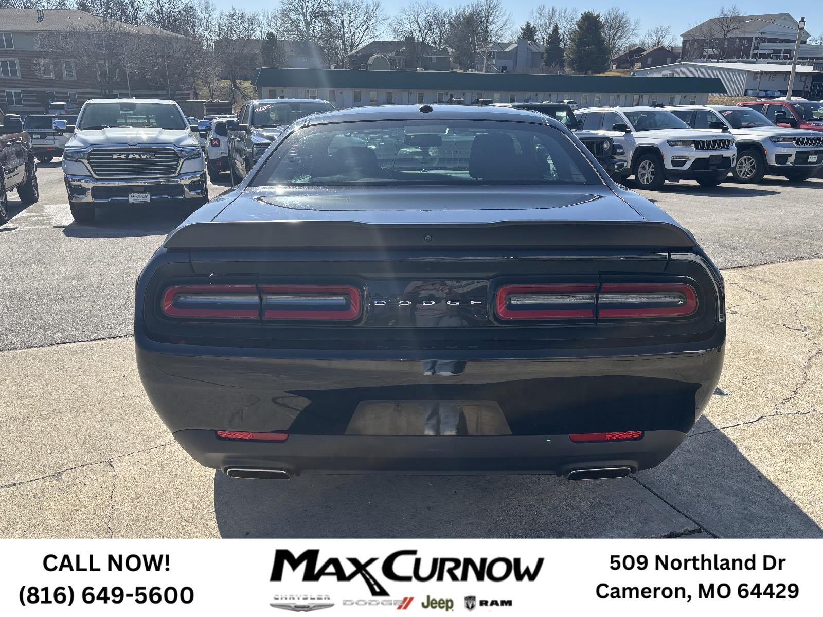 2023 Dodge Challenger SXT photo 4