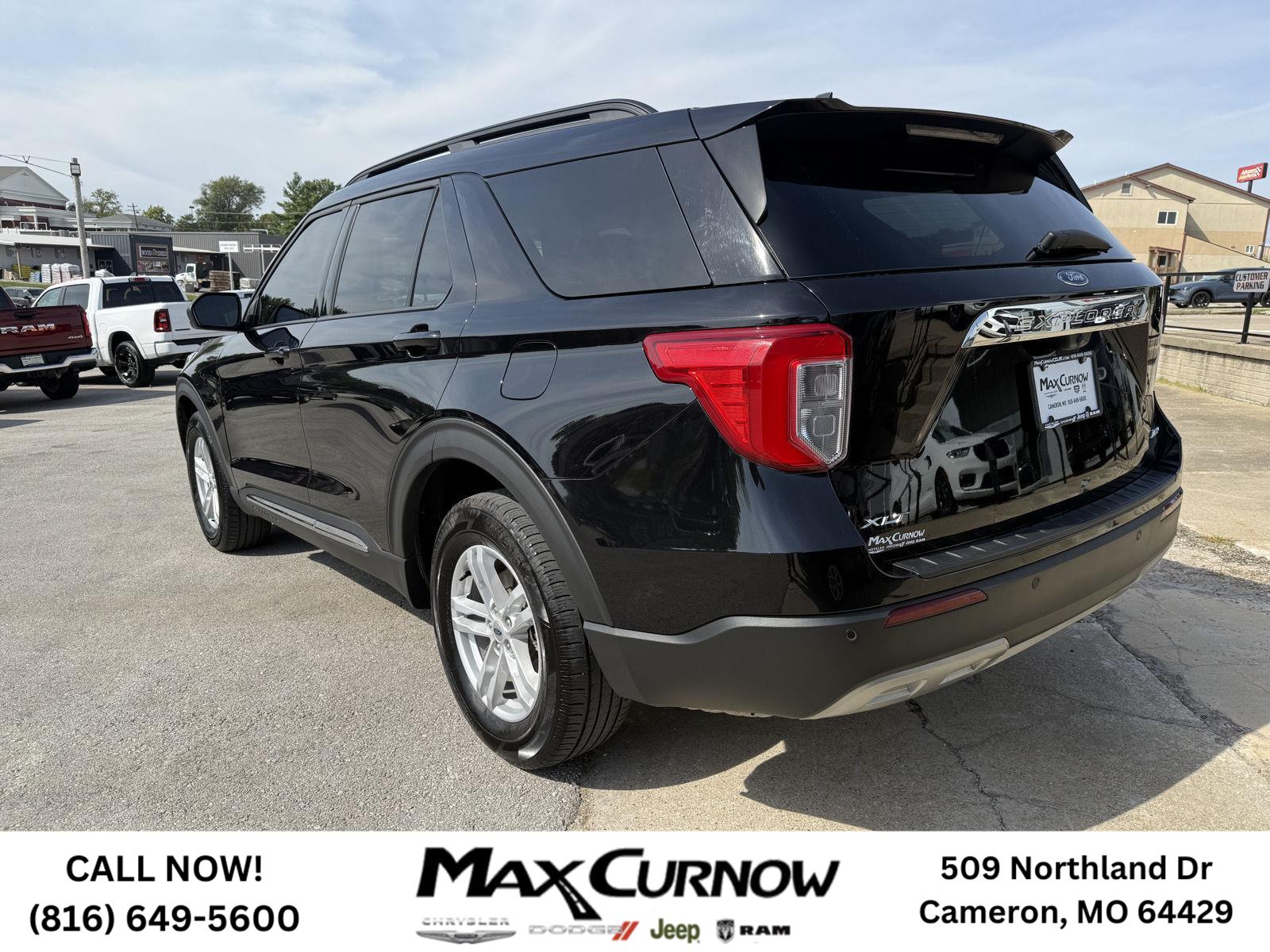 2024 Ford Explorer XLT photo 2