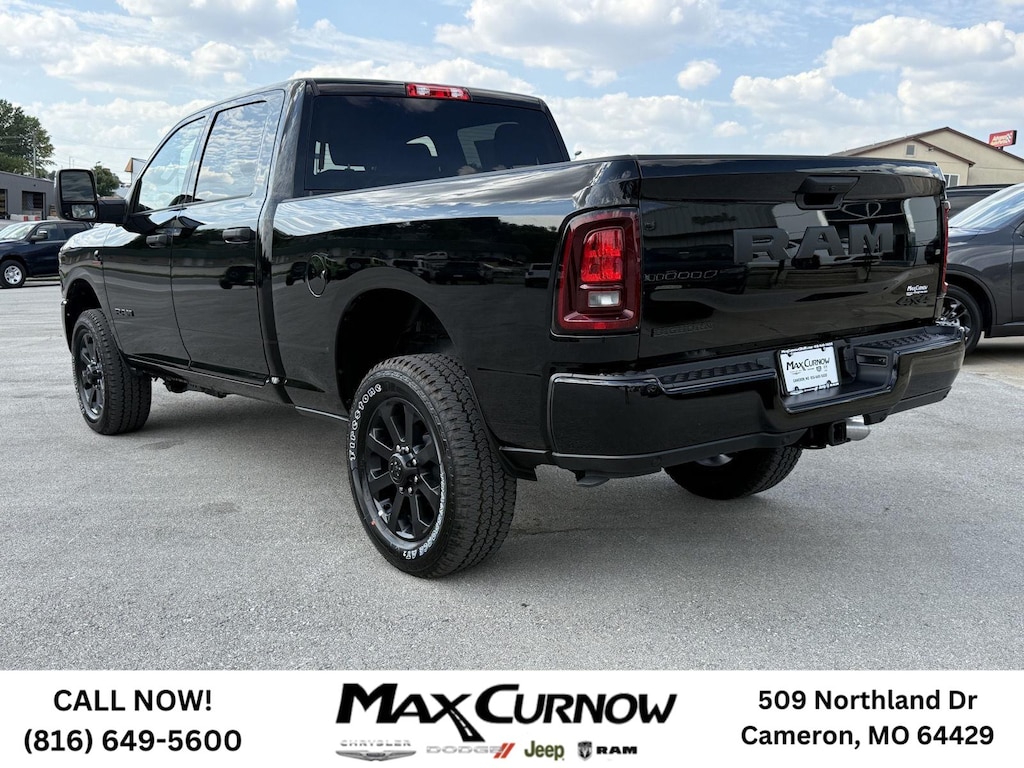 New 2025 Ram 2500 BIG HORN CREW CAB 4X4 6'4 BOX Pickup