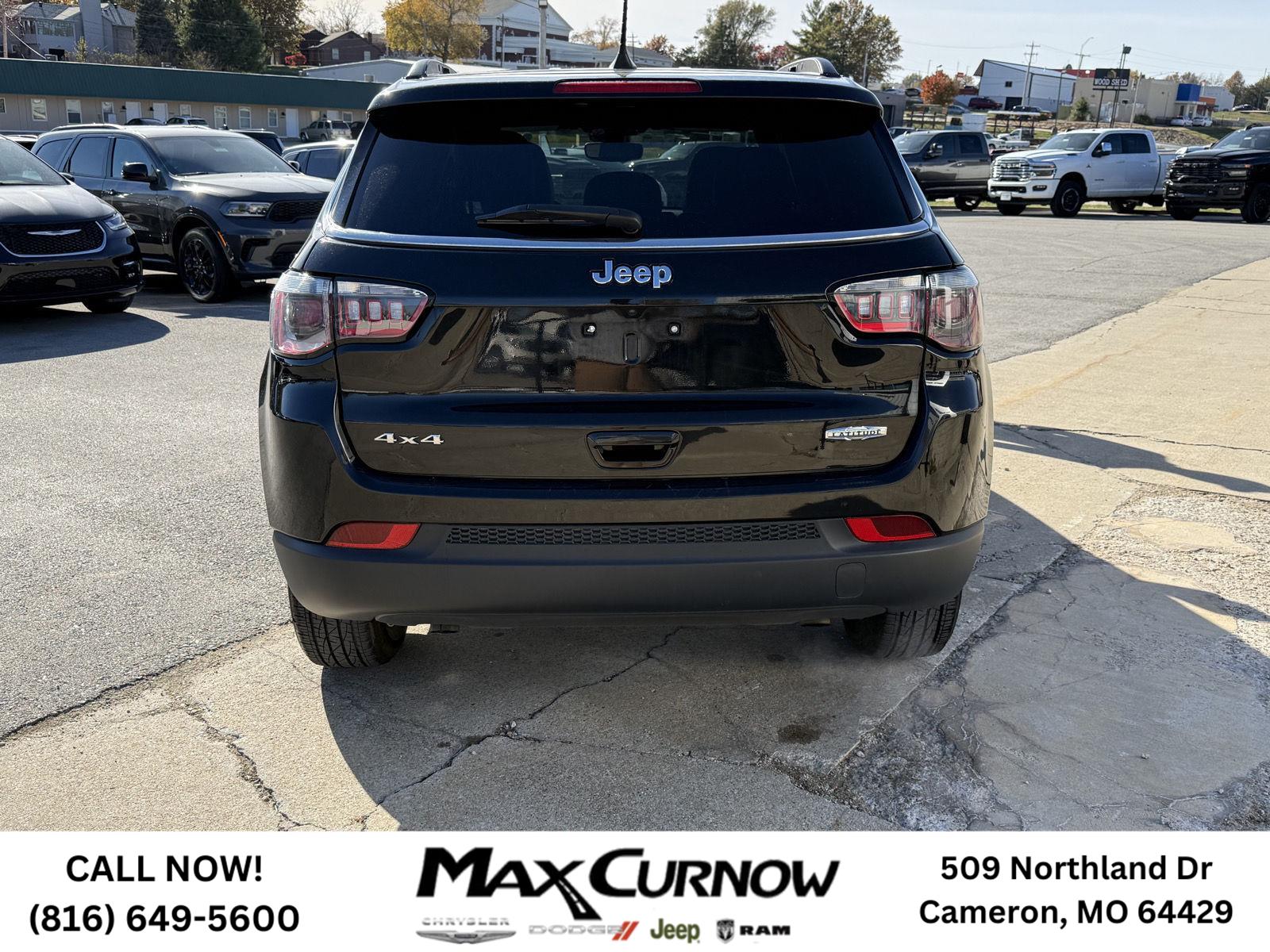 2024 Jeep Compass Latitude photo 4