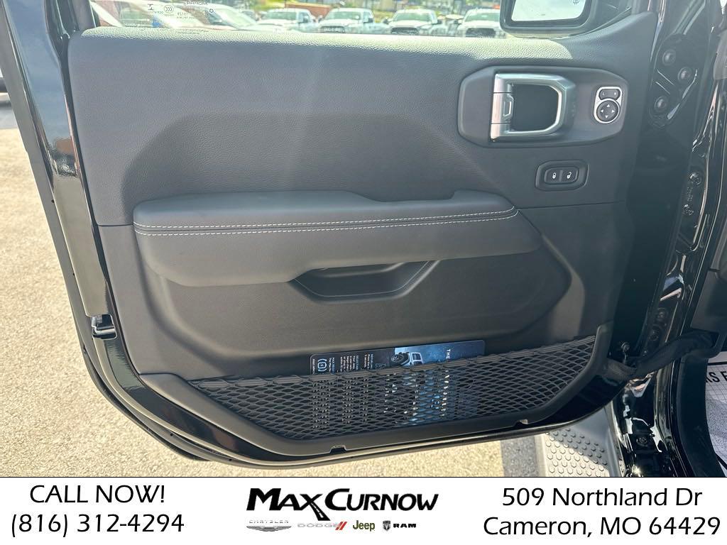 2023 Jeep Wrangler 4xe Sahara 4XE - Photo 10