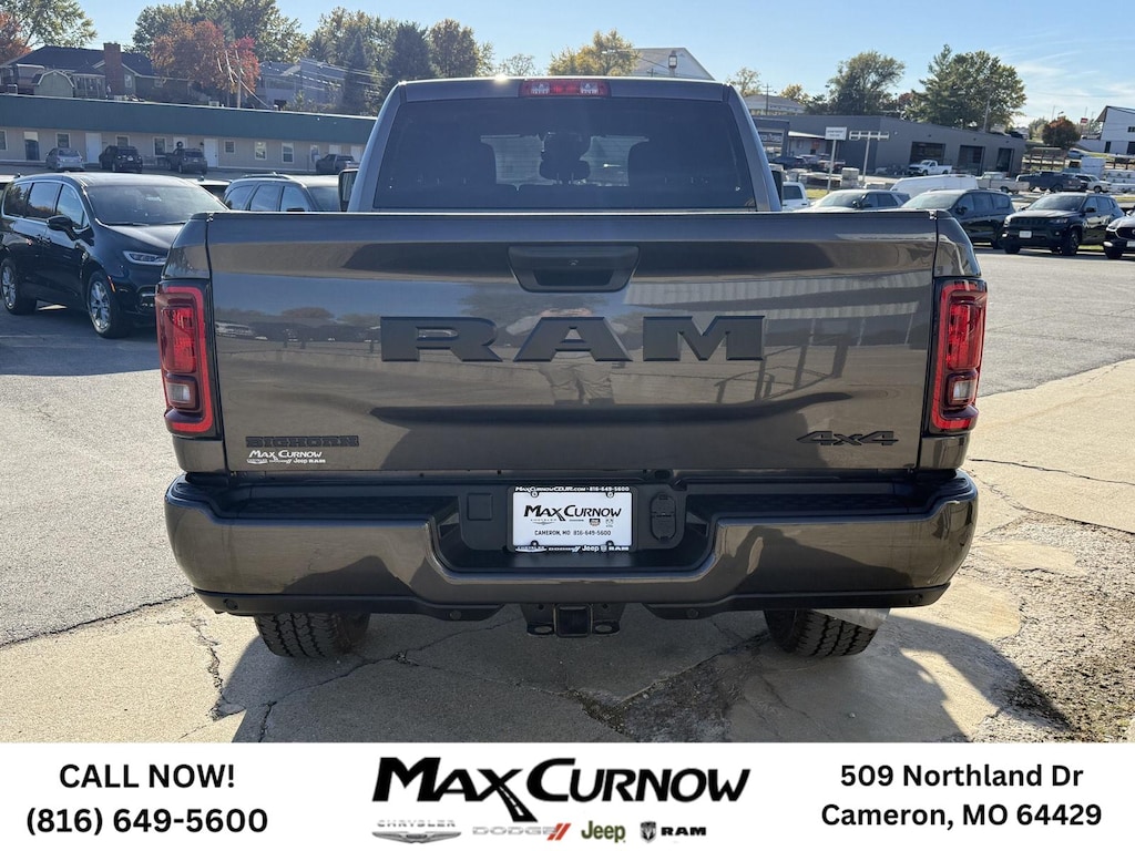 New 2025 Ram 2500 BIG HORN CREW CAB 4X4 6'4 BOX Pickup