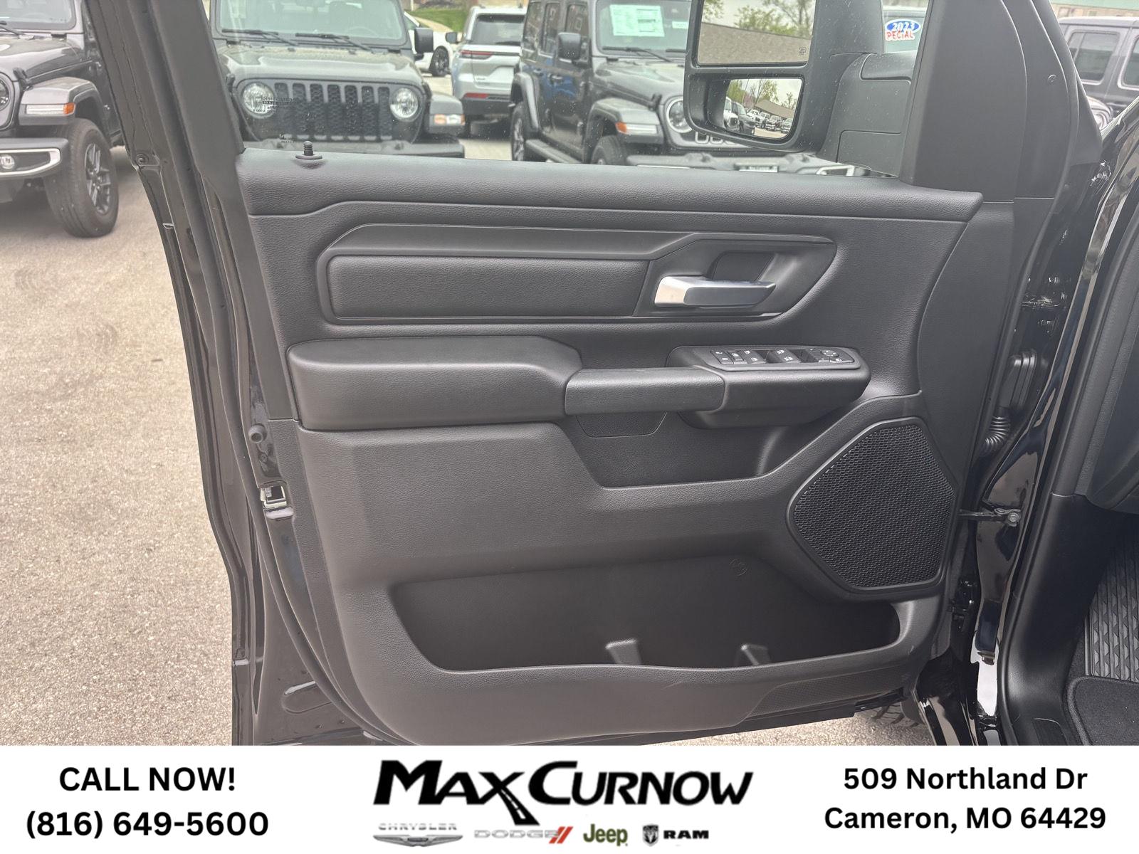 2025 RAM 1500 Tradesman - Photo 14