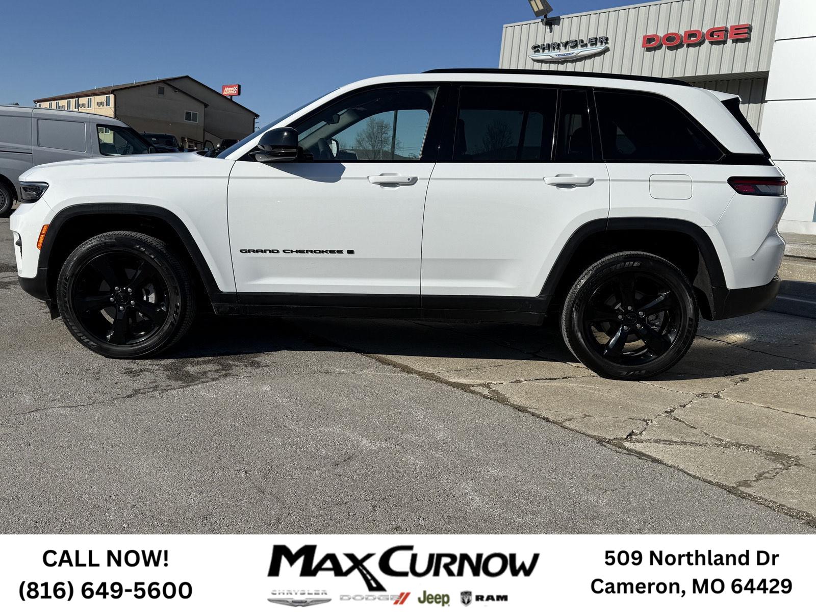 Used 2023 Jeep Grand Cherokee Altitude with VIN 1C4RJHAG1P8702712 for sale in Kansas City