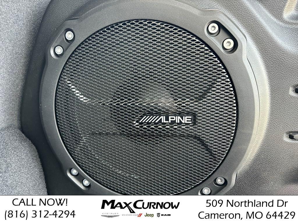 2023 Jeep Wrangler 4xe Sahara 4XE - Photo 38