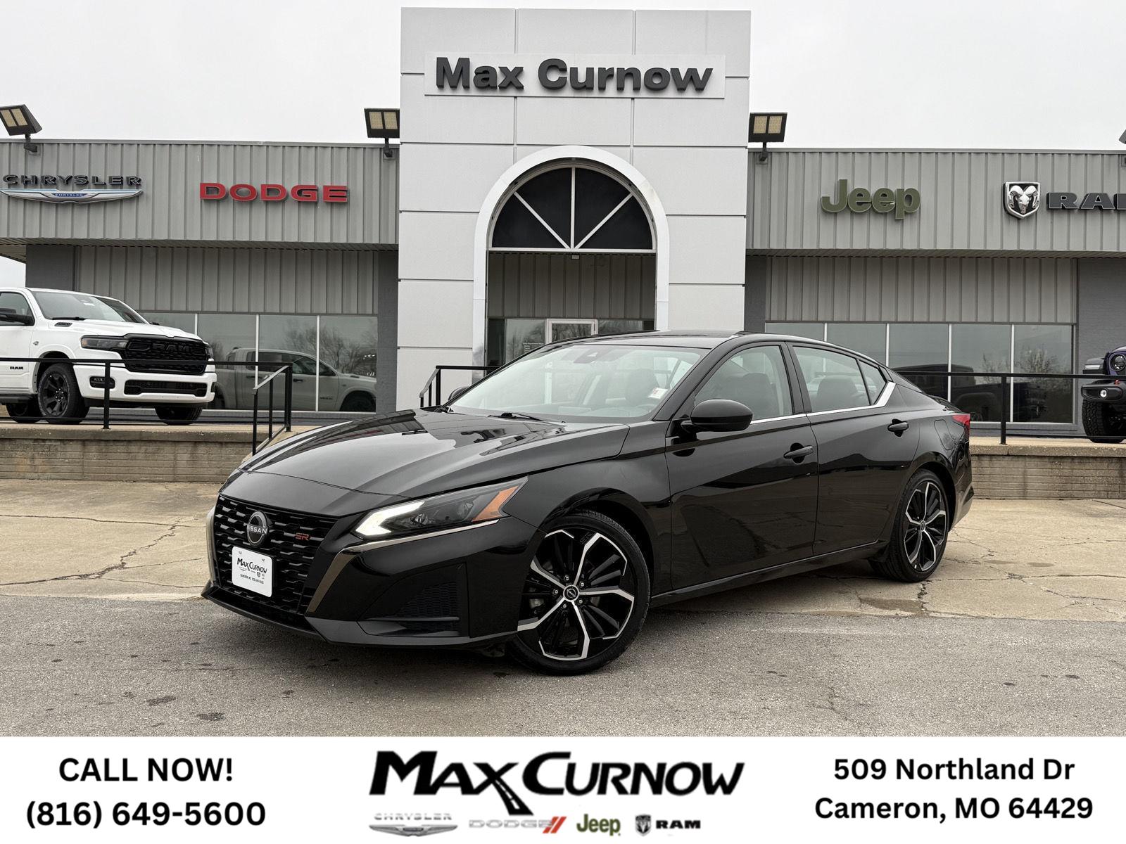 2024 Nissan Altima SR's photo