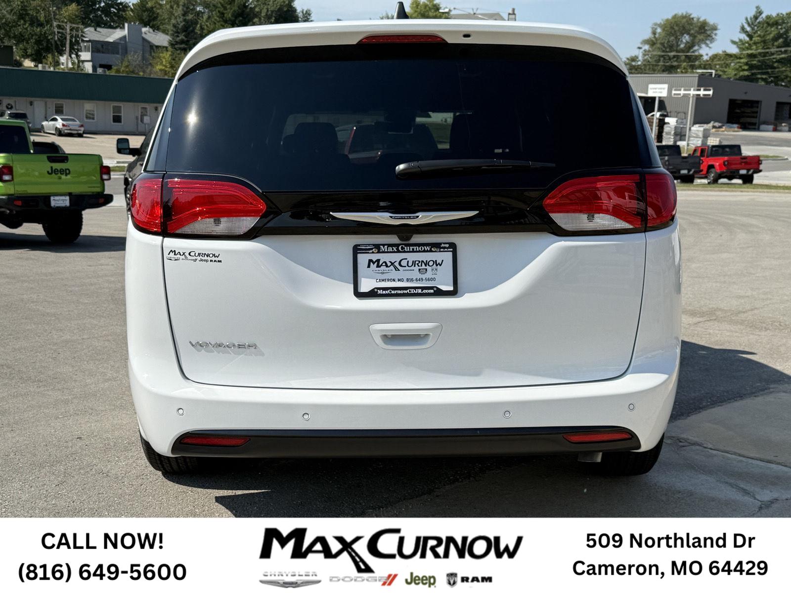 2026 Chrysler Voyager LX photo 3