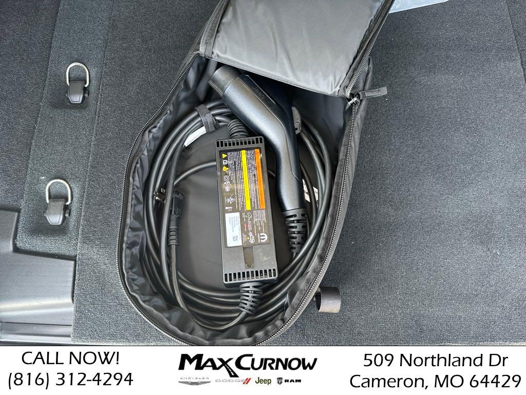 2023 Jeep Wrangler 4xe Sahara 4XE - Photo 36