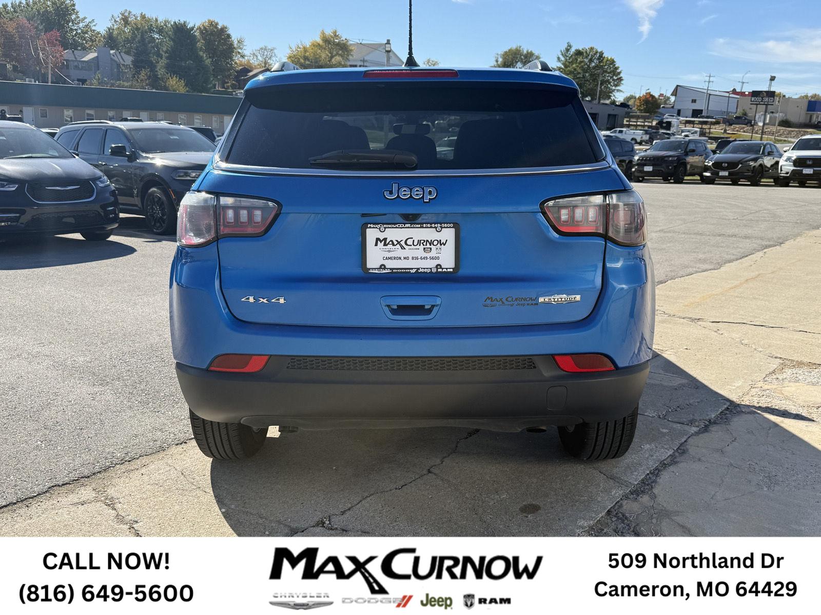 2024 Jeep Compass Latitude photo 2