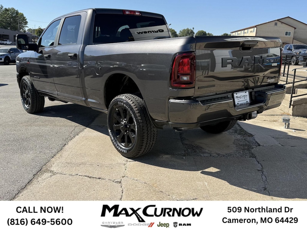 New 2025 Ram 2500 BIG HORN CREW CAB 4X4 6'4 BOX Pickup