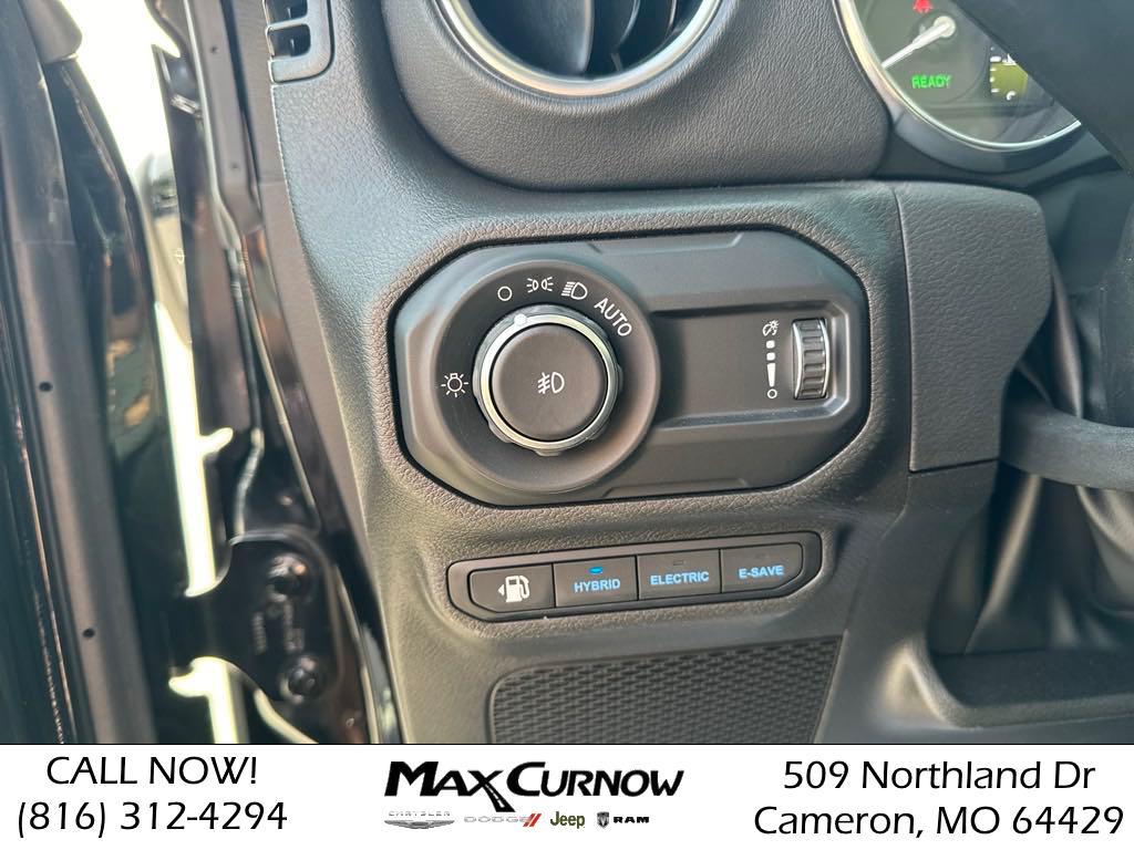 2023 Jeep Wrangler 4xe Sahara 4XE - Photo 28