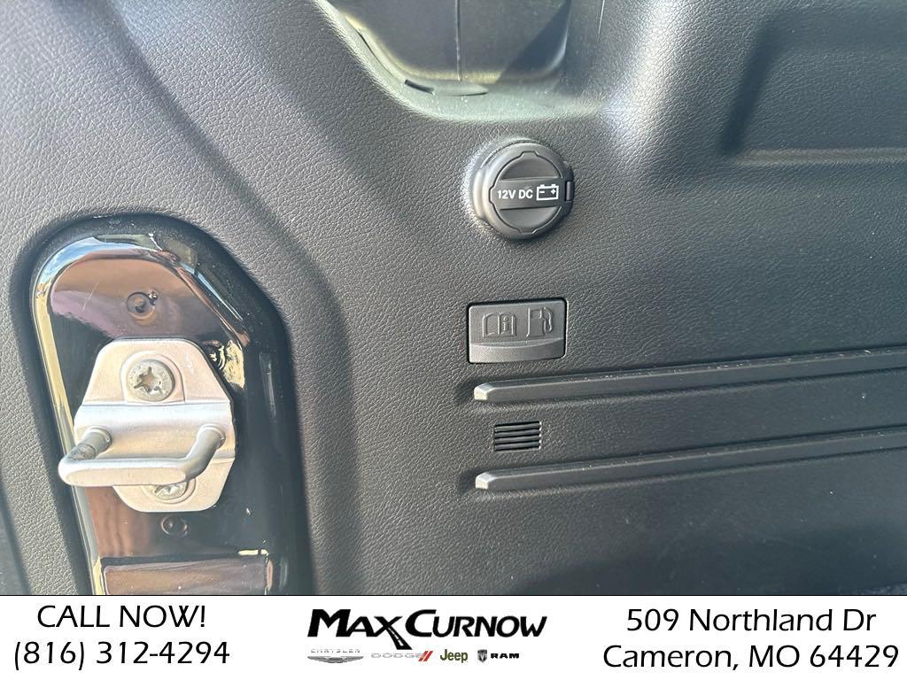 2023 Jeep Wrangler 4xe Sahara 4XE - Photo 37