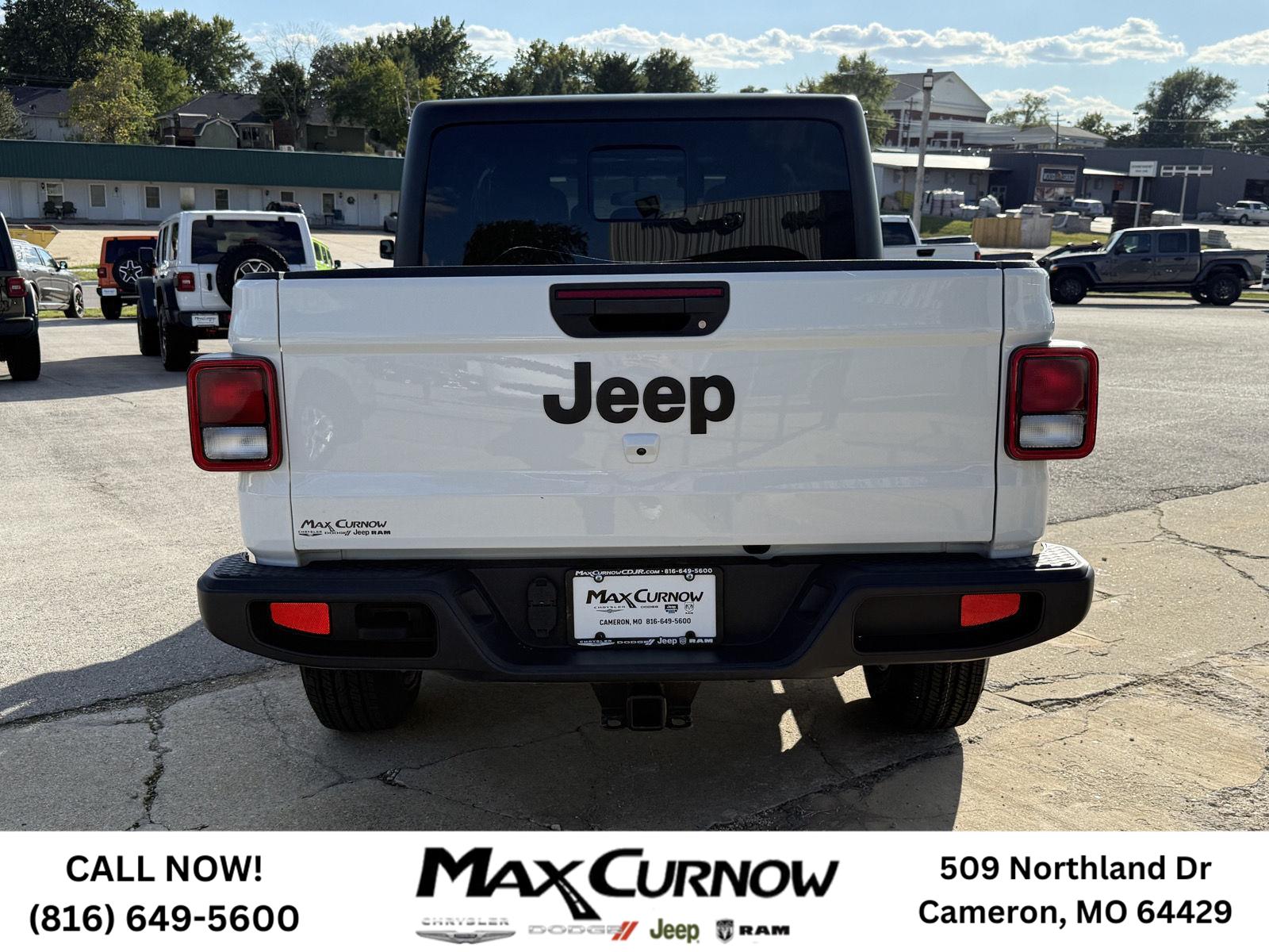 2022 Jeep Gladiator Sport S photo 4