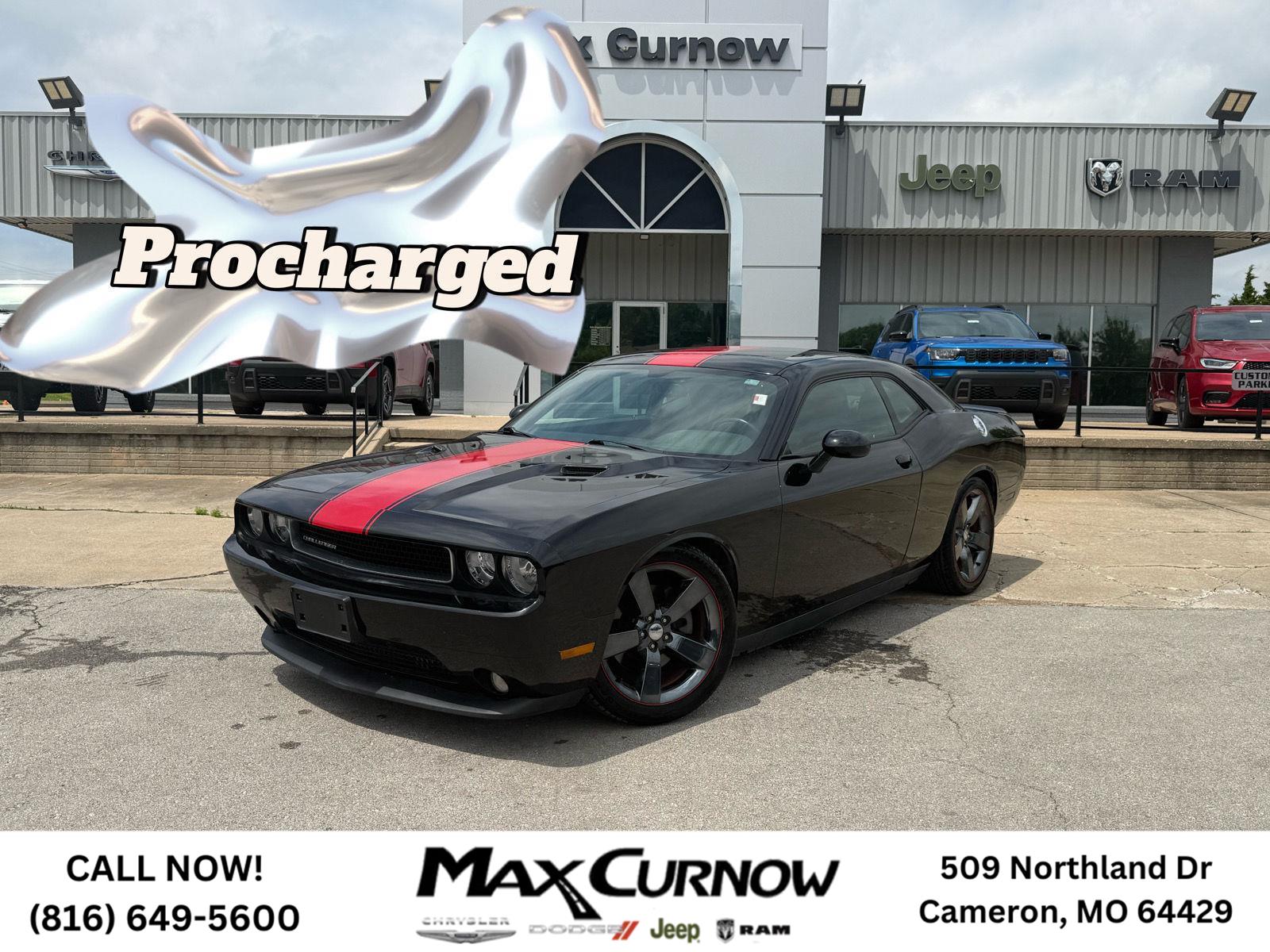 2013 Dodge Challenger SXT's photo
