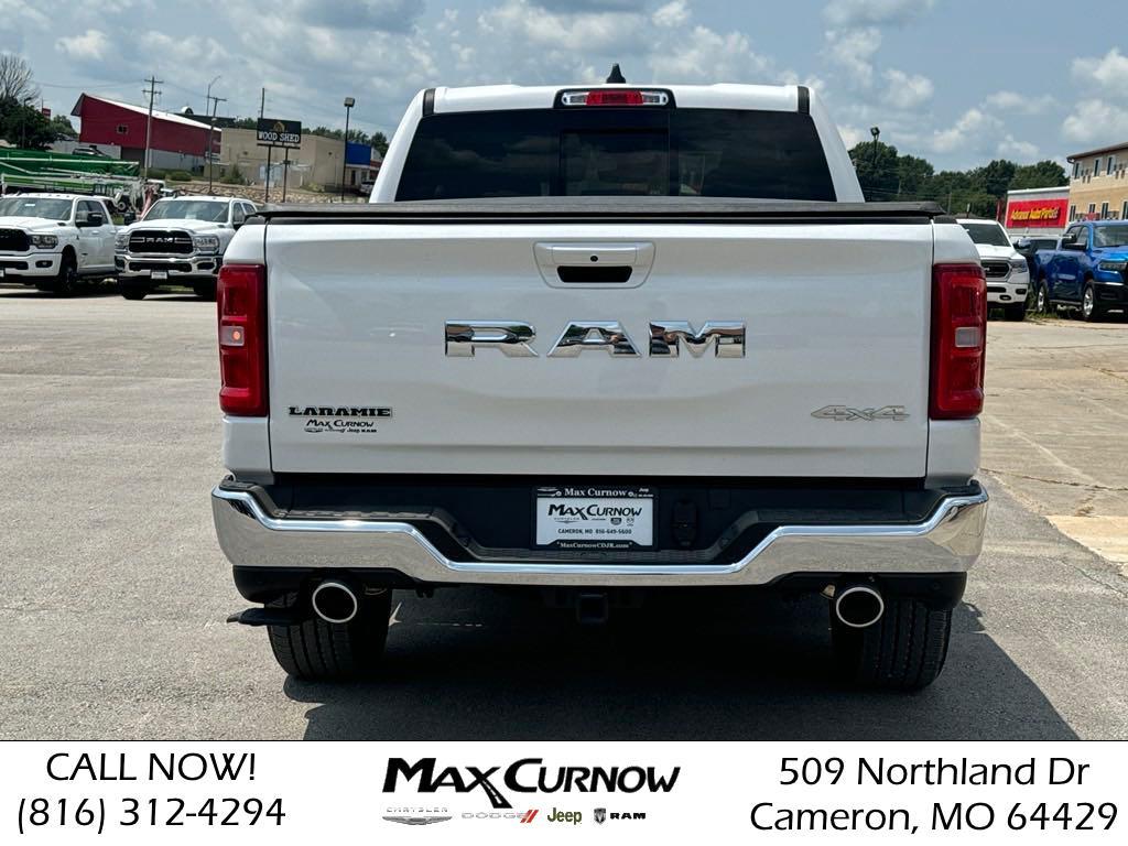 2025 Ram 1500 Laramie photo 4