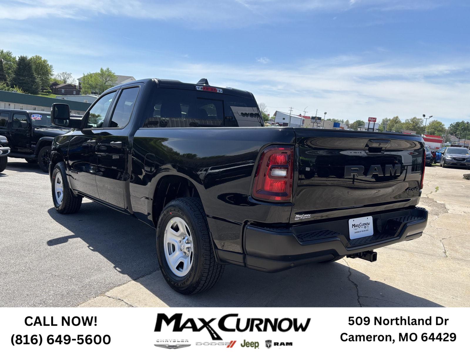 2025 Ram 1500 Tradesman photo 3