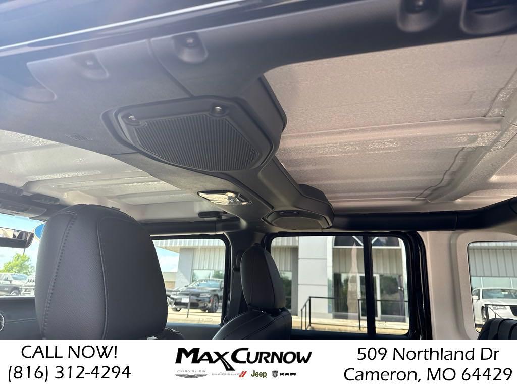 2023 Jeep Wrangler 4xe Sahara 4XE - Photo 33