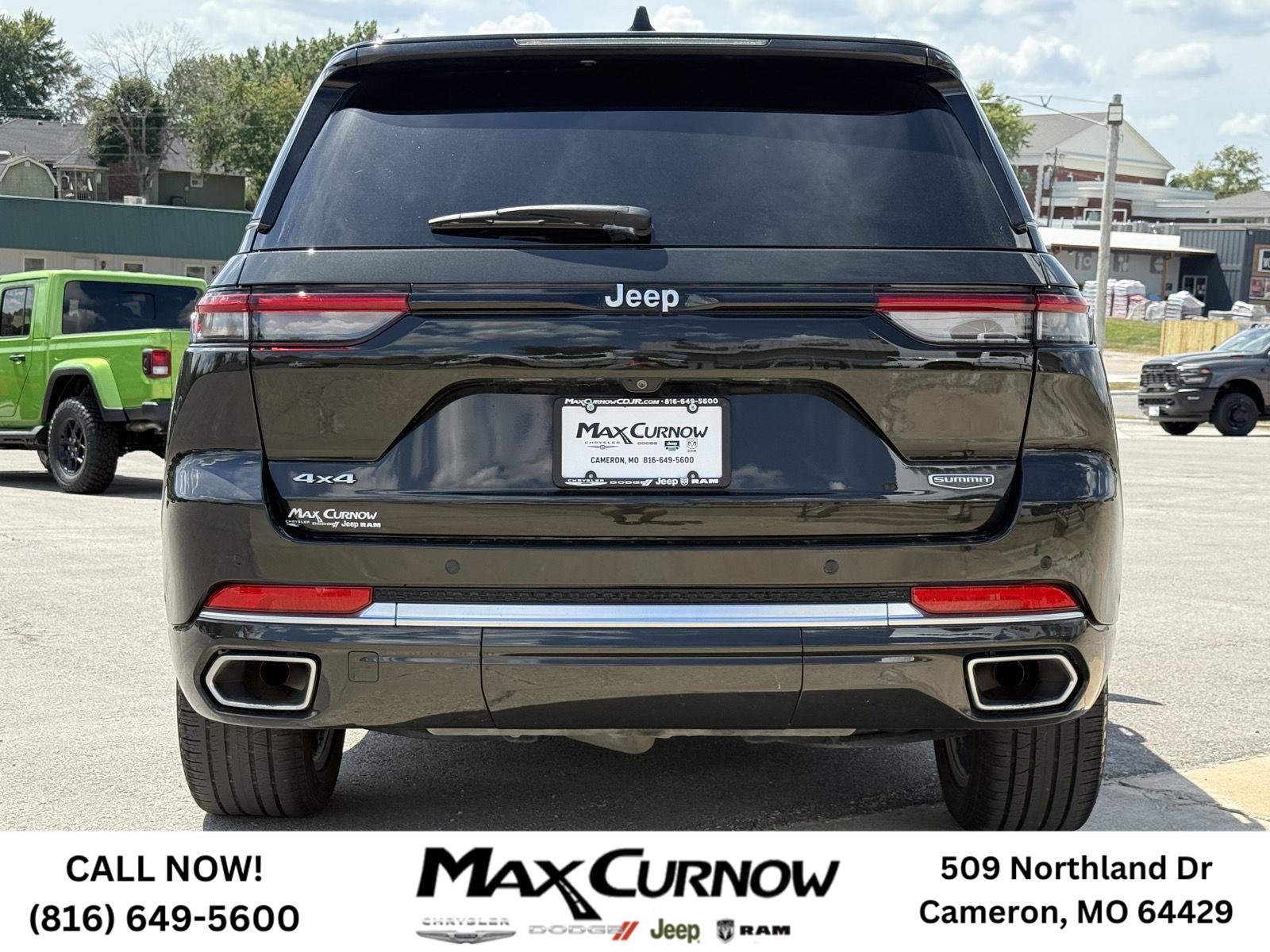 2024 Jeep Grand Cherokee Summit photo 3