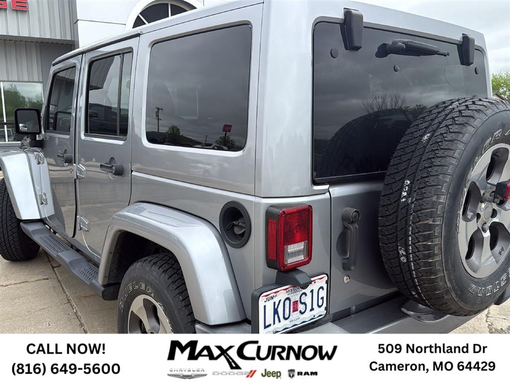 Used 2017 Jeep Wrangler Unlimited Sahara with VIN 1C4BJWEG2HL578559 for sale in Kansas City