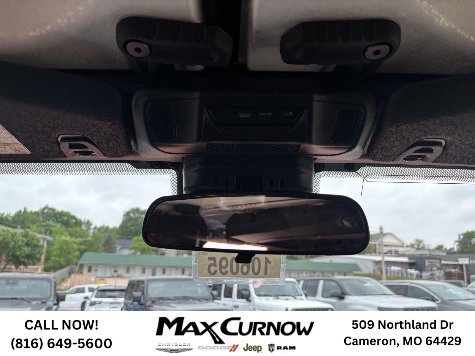 2025 Jeep Wrangler 4-Door Sahara - Photo 23