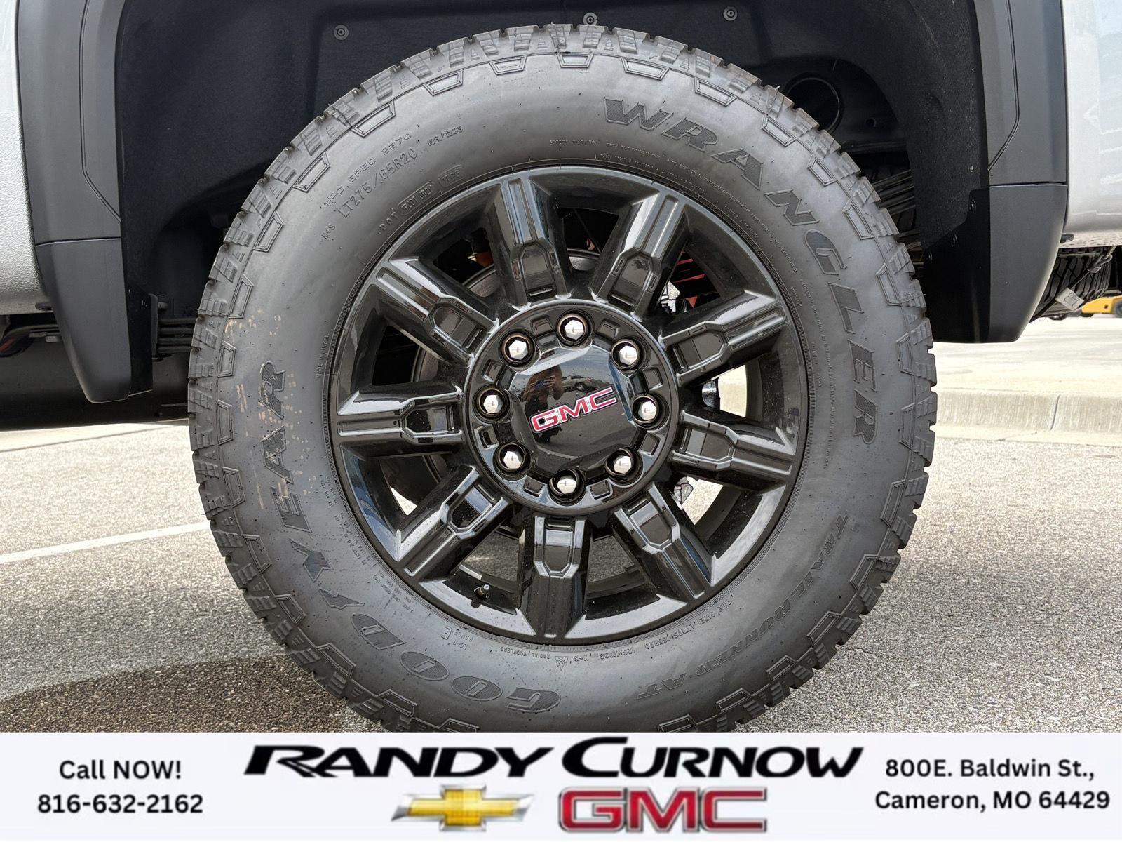 2026 GMC Sierra 2500HD AT4 - Photo 9