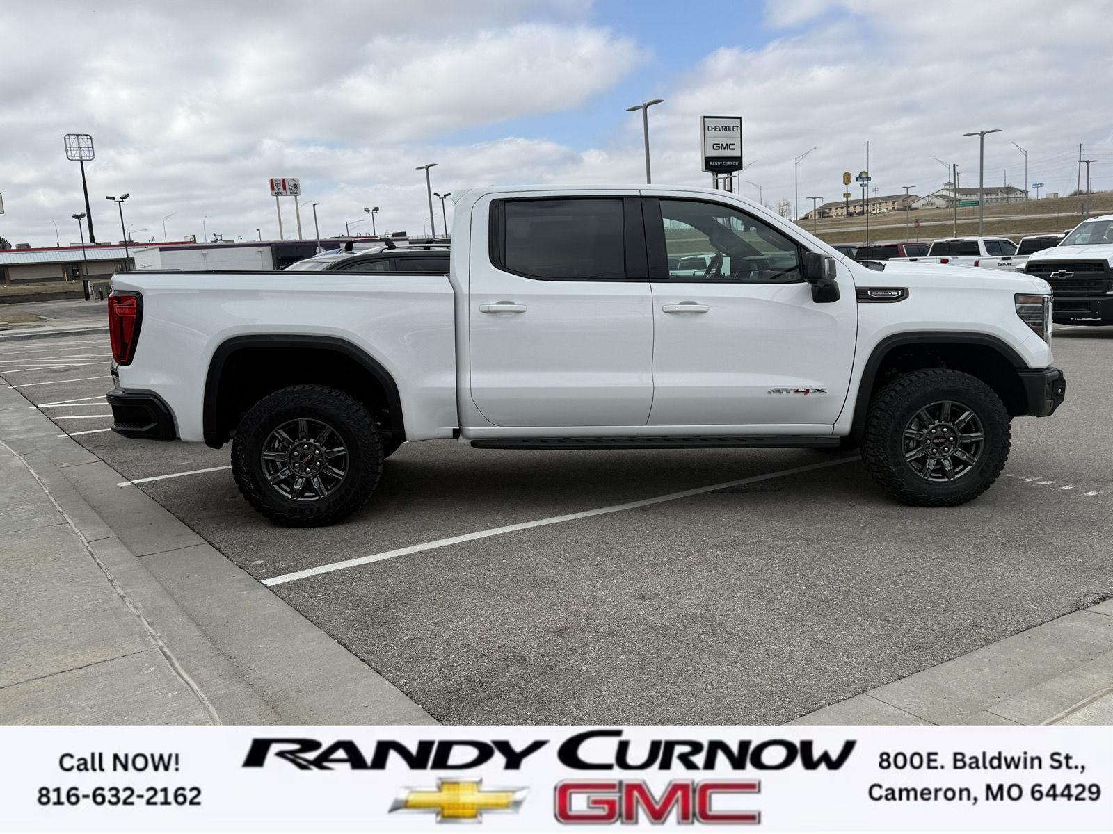 2026 GMC Sierra 1500 AT4X - Photo 10