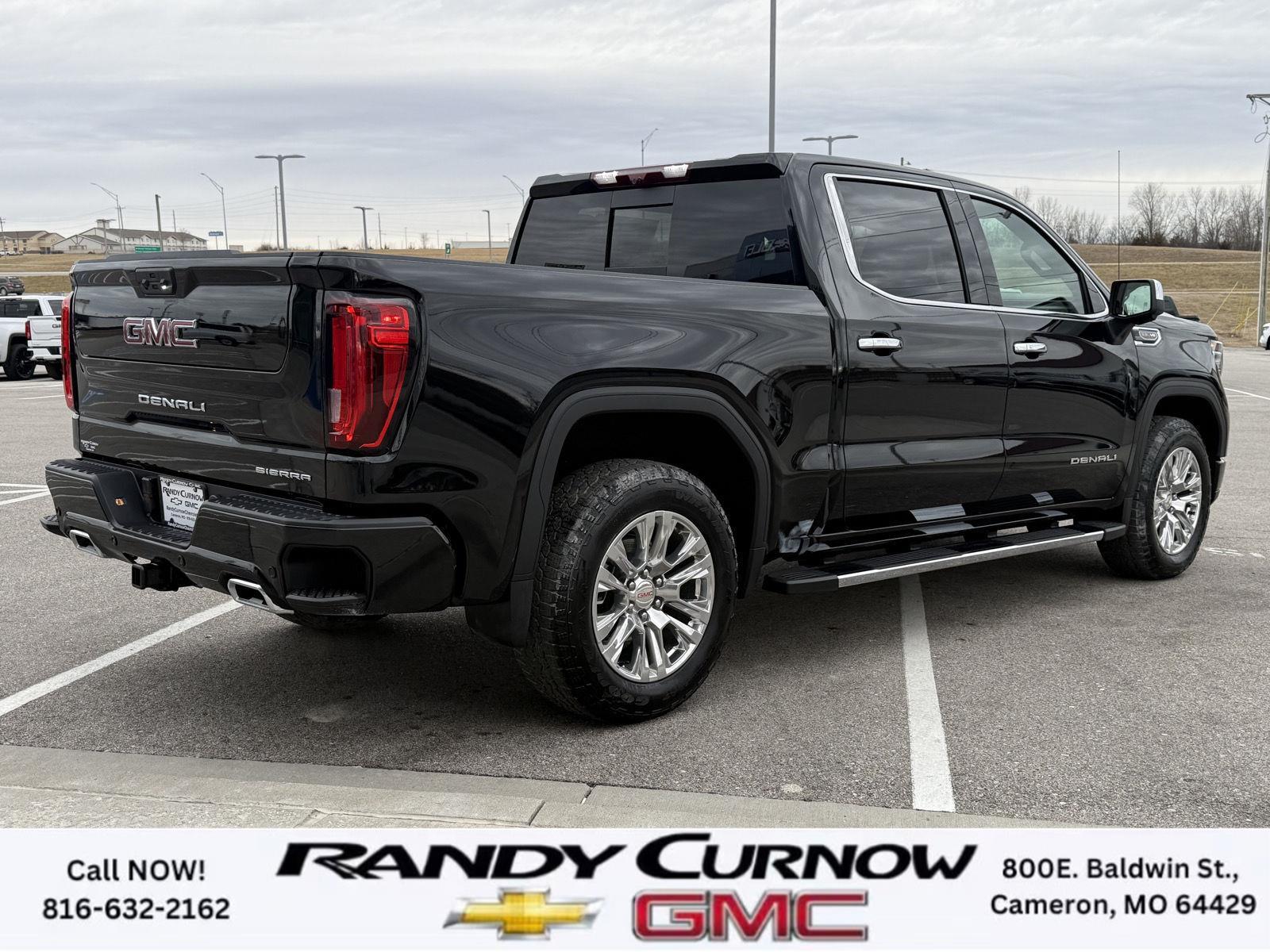 2026 GMC Sierra 1500 Denali - Photo 9