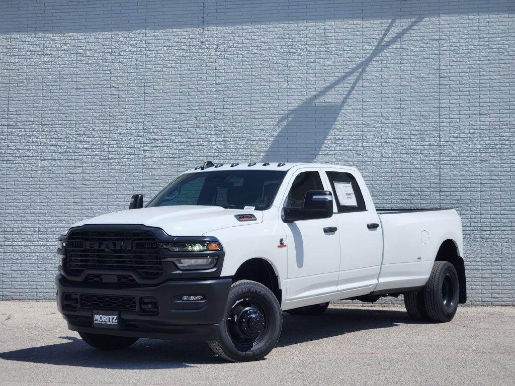 2026 Ram 3500 TRADESMAN CREW CAB 4X4 8' BOX Pickup