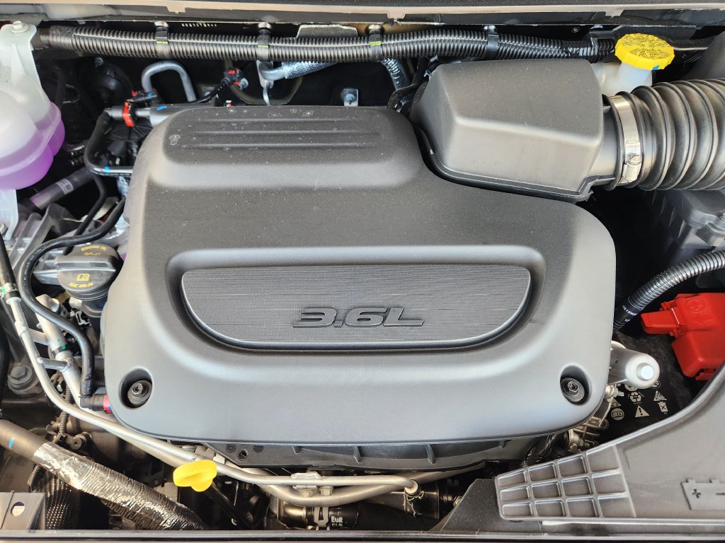 2025 Chrysler Pacifica Select - Photo 21