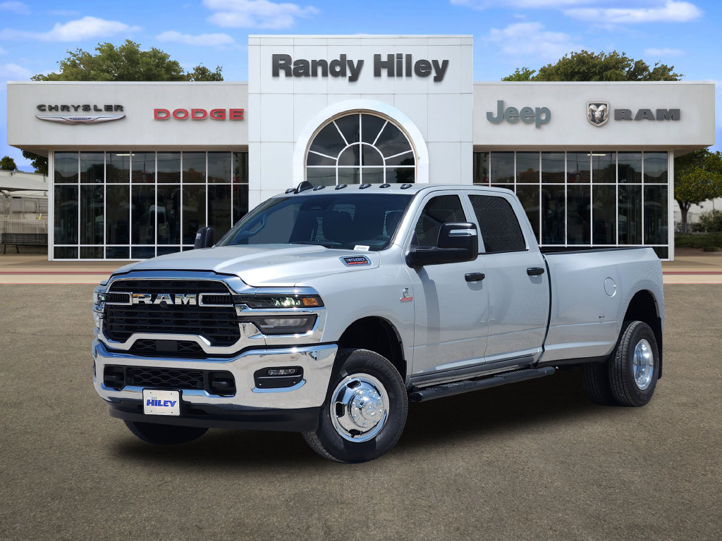 2026 Ram 3500 TRADESMAN CREW CAB 4X4 8' BOX Pickup