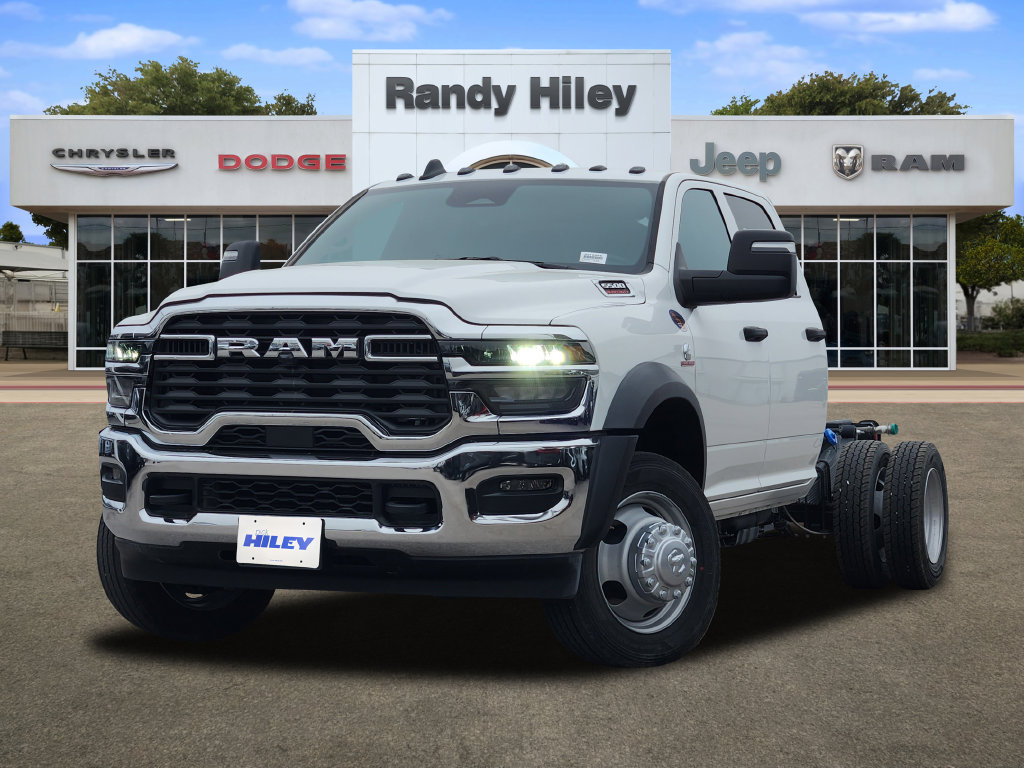 2026 Ram 5500 Chassis Cab TRADESMAN  CREW  4X4 60' CA Pickup