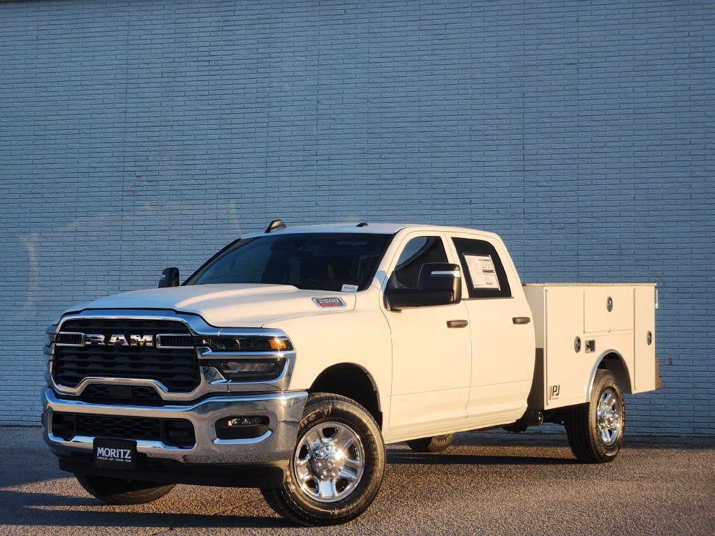 2026 Ram 2500 TRADESMAN CREW CAB 4X4 8' BOX Pickup