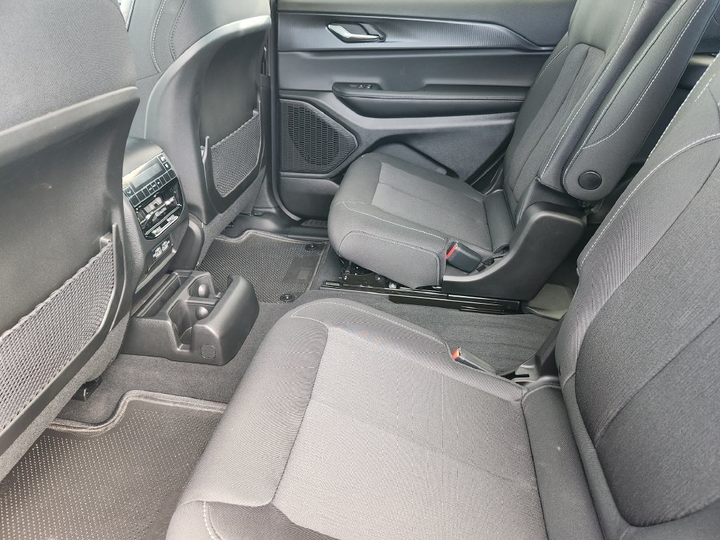 2025 Jeep Grand Cherokee L Laredo - Photo 20