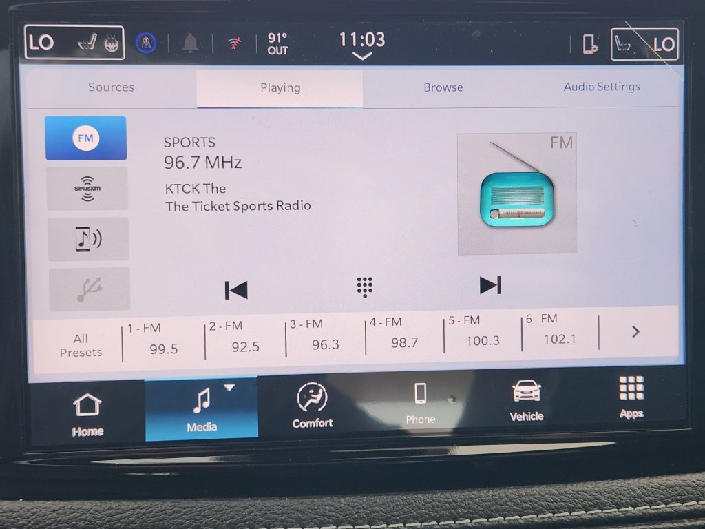 2025 Chrysler Pacifica Select - Photo 13