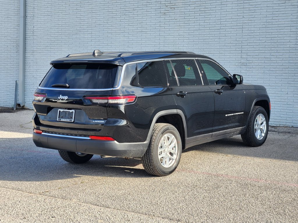 New 2026 Jeep Grand Cherokee L LAREDO 4X2 Sport Utility