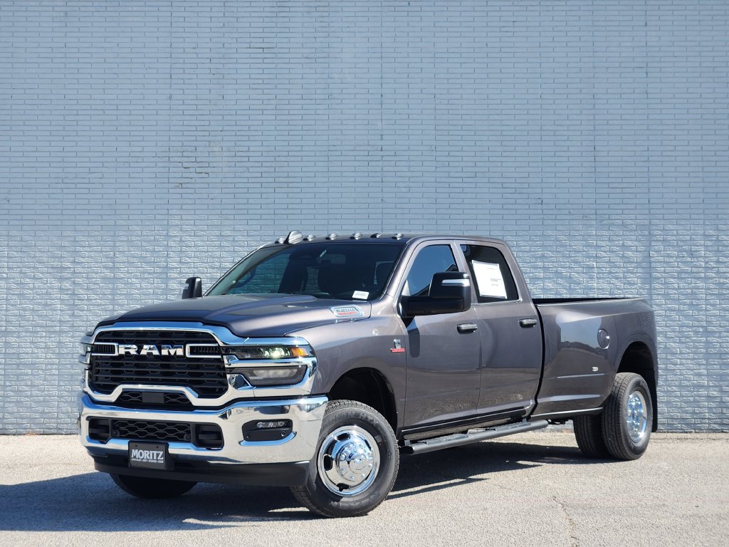 2026 Ram 3500 TRADESMAN CREW CAB 4X4 8' BOX Pickup