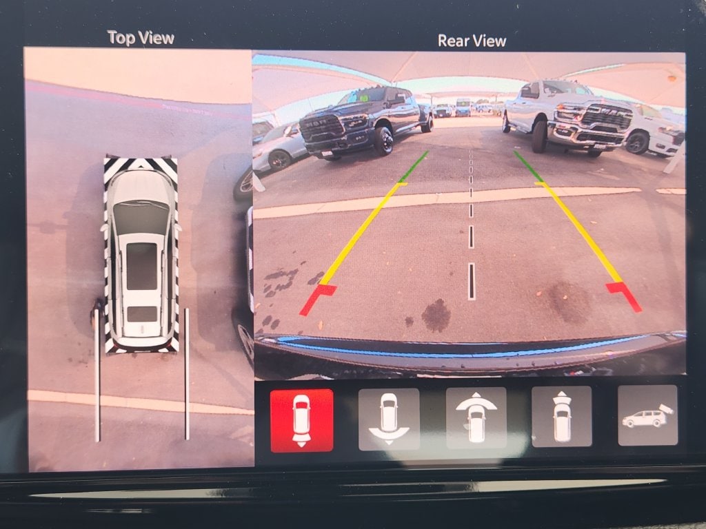 2025 Chrysler Pacifica Select - Photo 14