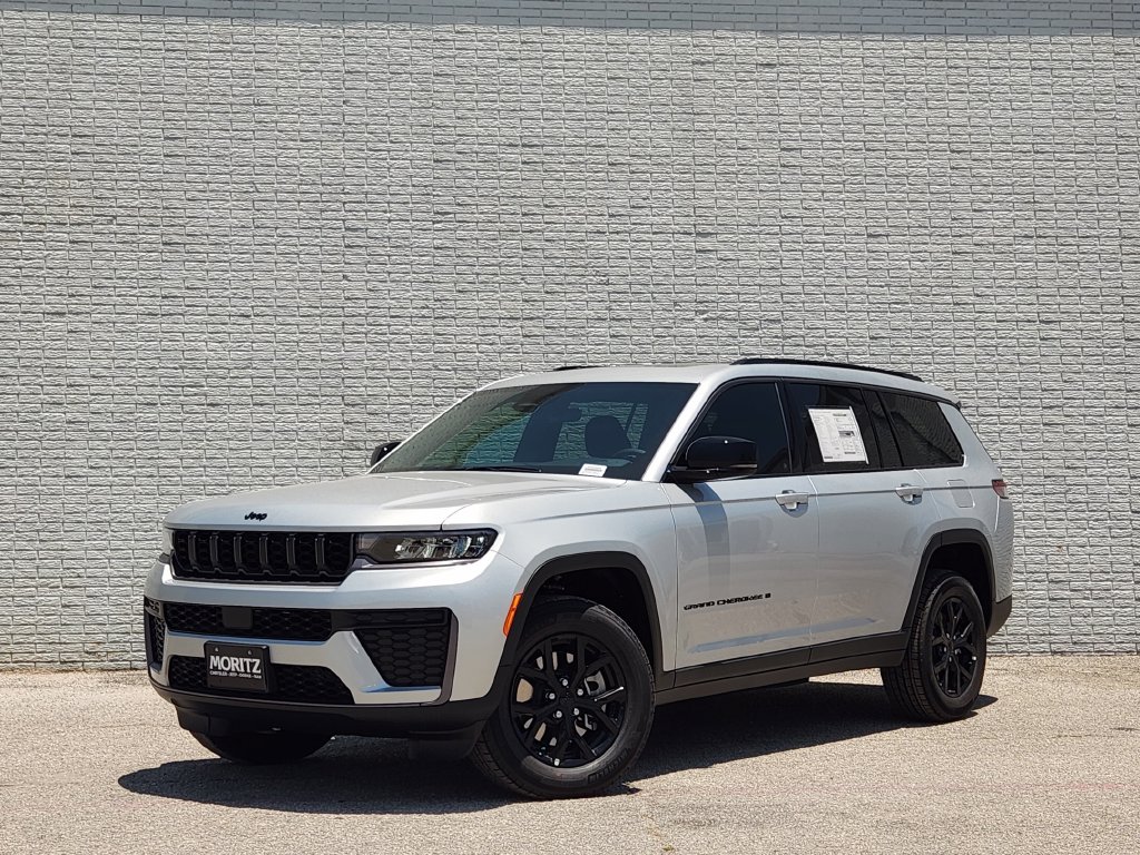 New 2026 Jeep Grand Cherokee L LAREDO 4X4 Sport Utility
