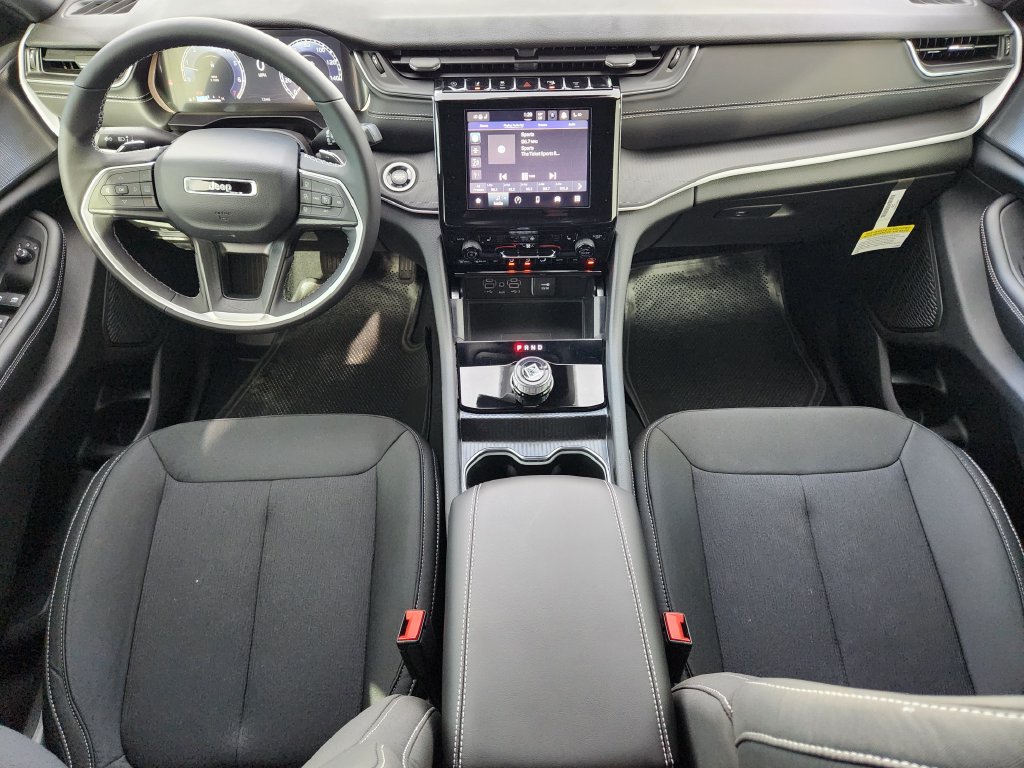 2025 Jeep Grand Cherokee L Laredo - Photo 19