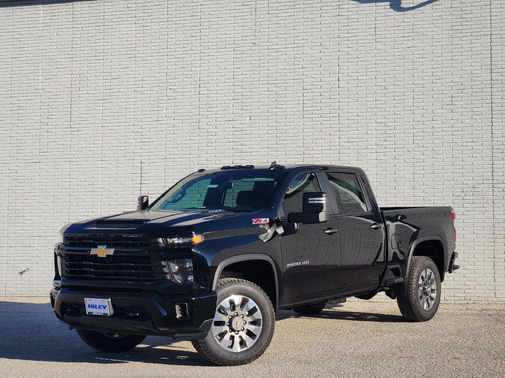2026 Chevrolet Silverado 2500 HD Custom Truck