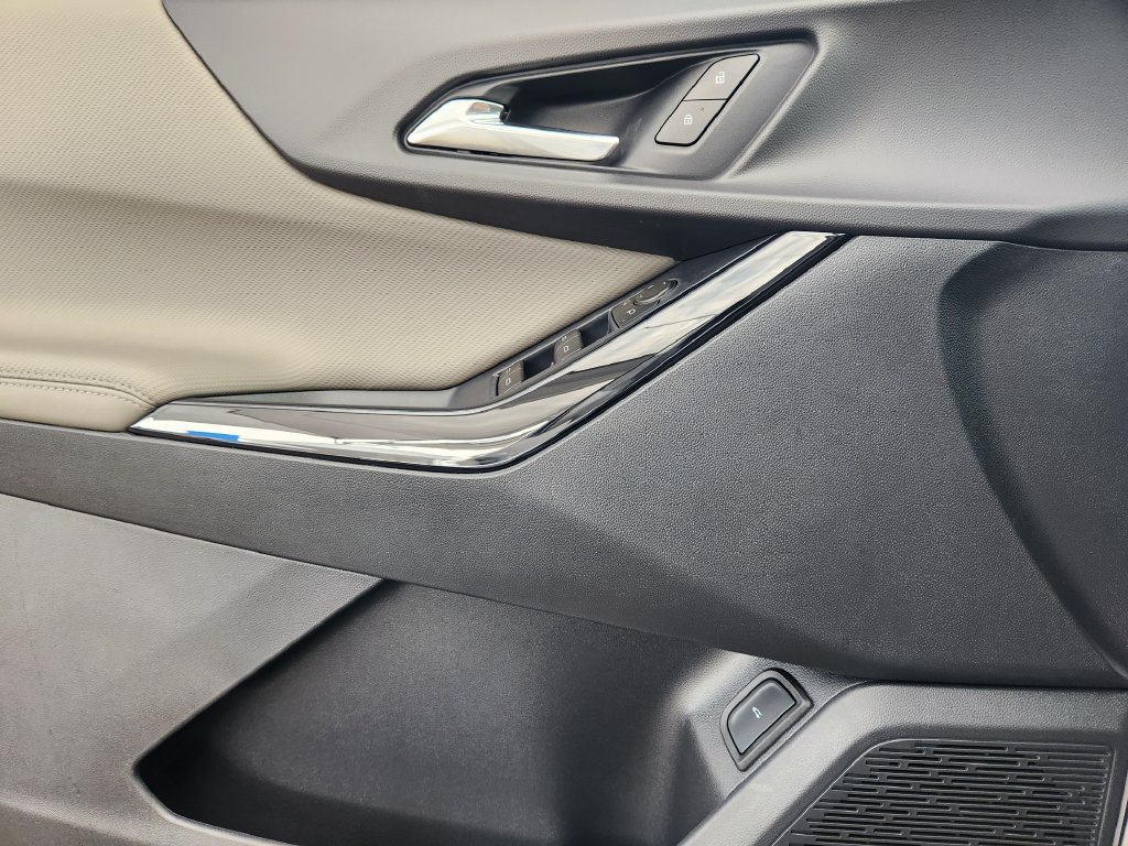 2026 Chevrolet Equinox LT - Photo 15