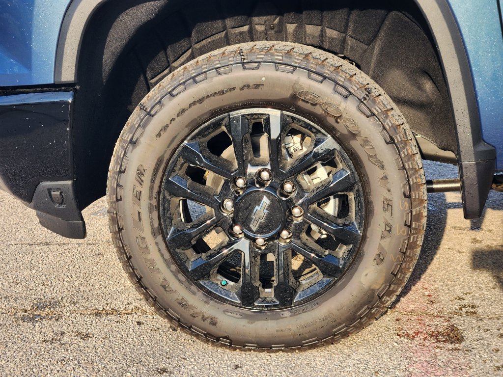 2026 Chevrolet Silverado 2500 HD Custom - Photo 9