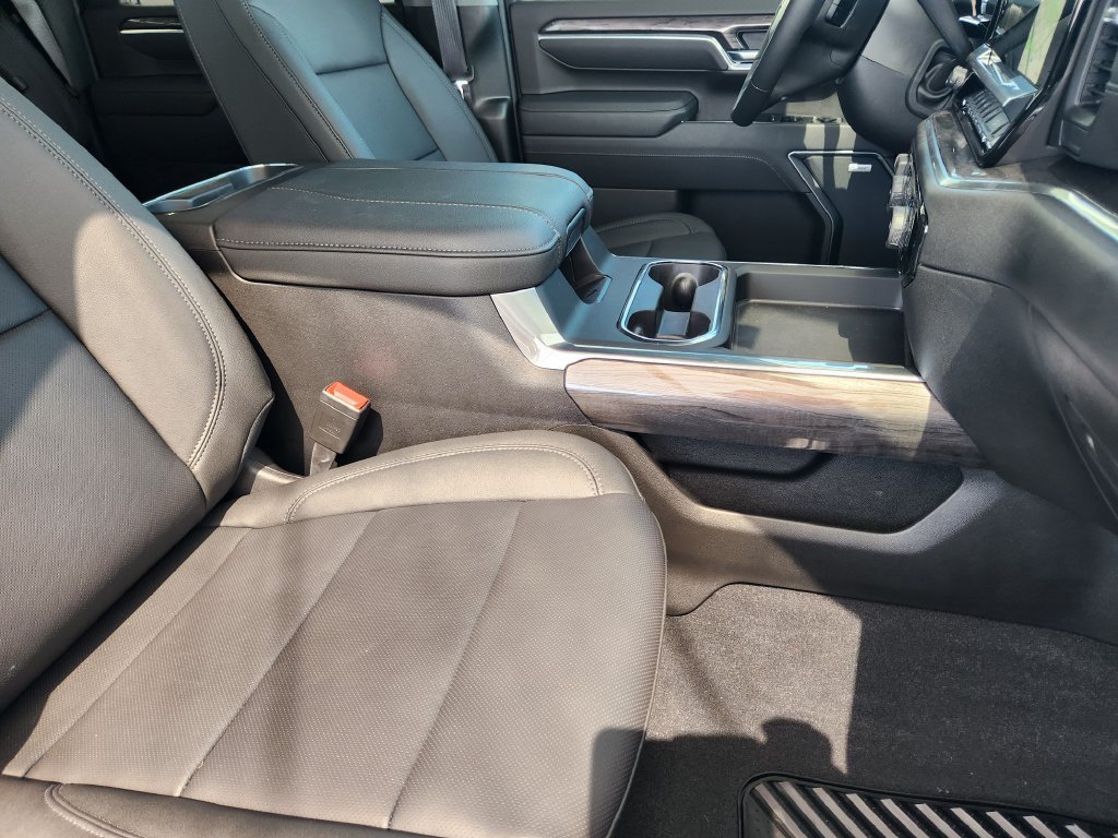 2026 Chevrolet Silverado 2500 HD LTZ - Photo 10