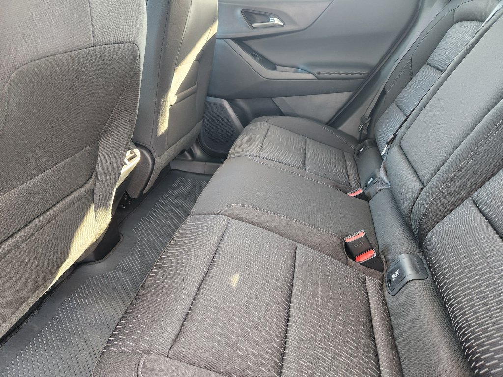 2027 Chevrolet Equinox LT - Photo 18