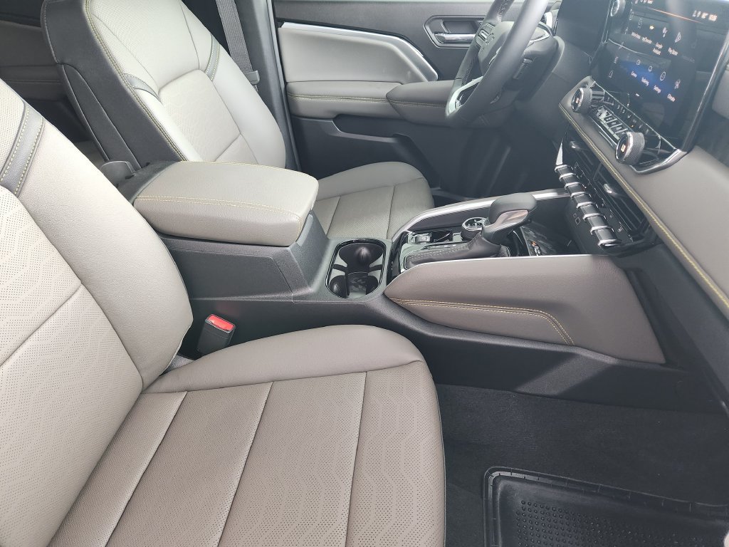 2026 Chevrolet Colorado ZR2 - Photo 10