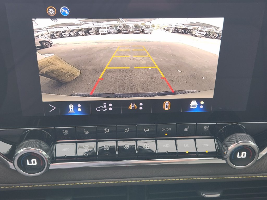 2026 Chevrolet Colorado ZR2 - Photo 13