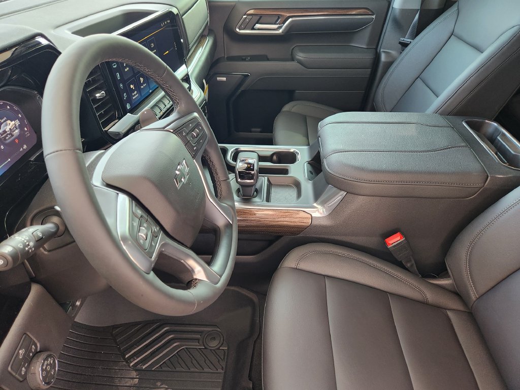 2026 Chevrolet Silverado 1500 LT Trail Boss - Photo 10