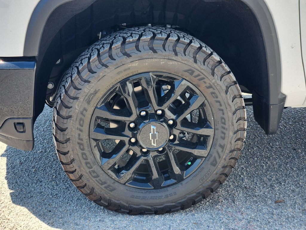 2026 Chevrolet Silverado 2500 HD LTZ - Photo 8