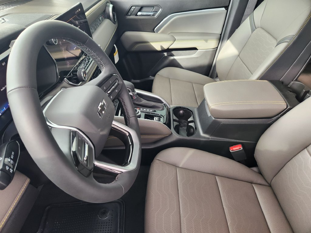 2026 Chevrolet Colorado ZR2 - Photo 9