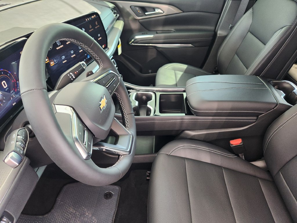2027 Chevrolet Traverse LT - Photo 9